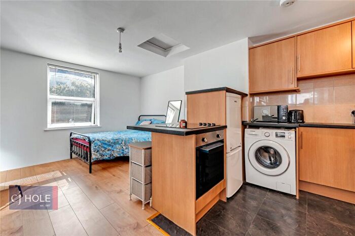 Studio To Rent In Belmont Road, St. Andrews, Bristol, BS6