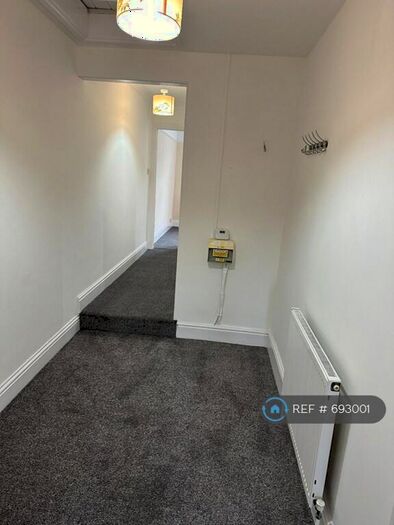 2 Bedroom Flat To Rent In Bath Road, Melksham, SN12