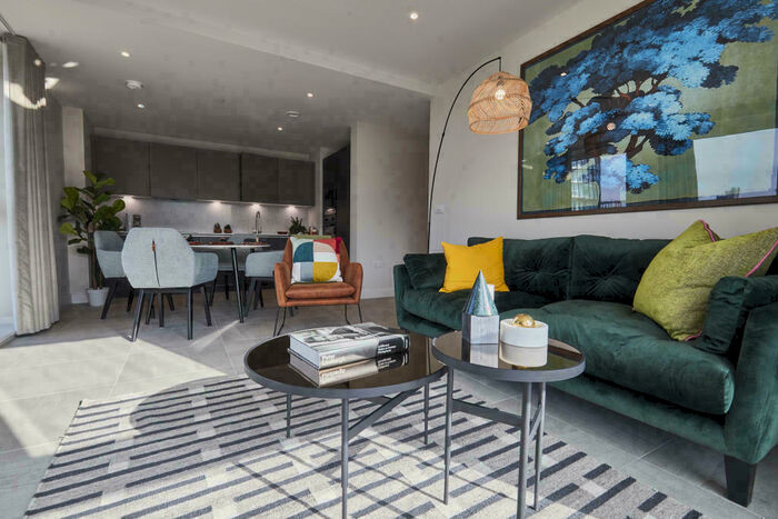 2 Bedroom Apartment To Rent In Angel Gardens, Manchester, M4