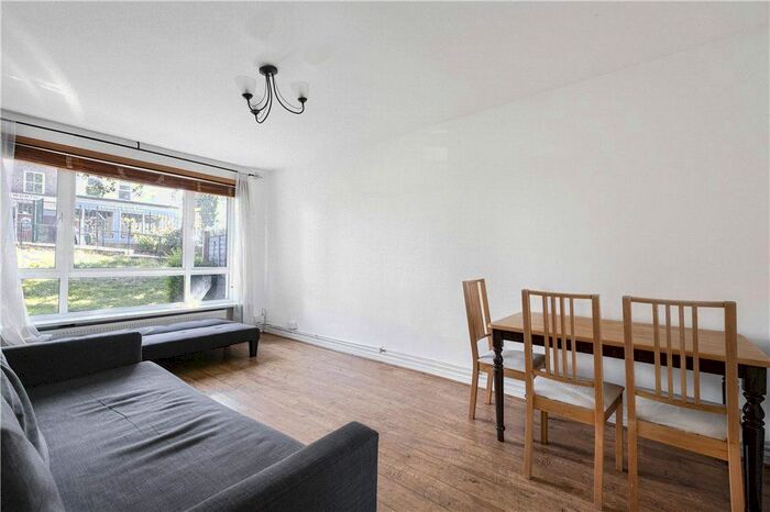 1 Bedroom Flat To Rent In Heather Close, London, SW8