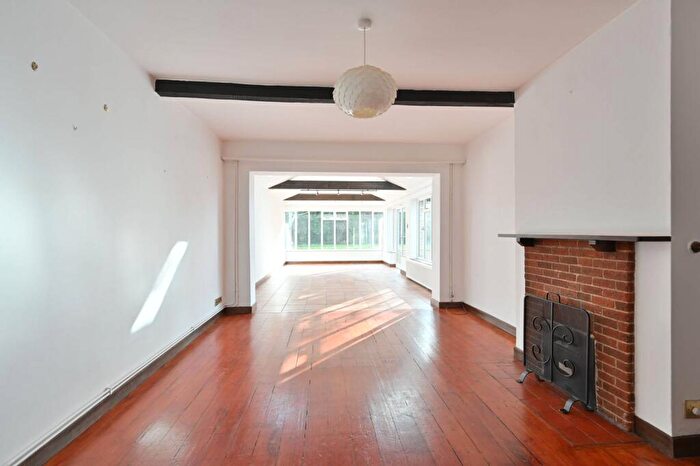 5 Bedroom Detached House To Rent In London Road, , Guildford, GU1