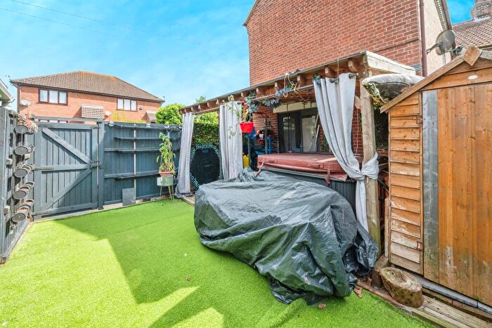 3 Bedroom End Of Terrace House For Sale In Crossway Terrace, Acle, Norwich, NR13