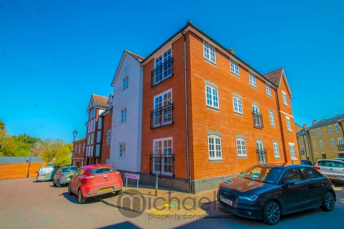 2 Bedroom Flat To Rent In Waterside Lane, Colchester, CO2