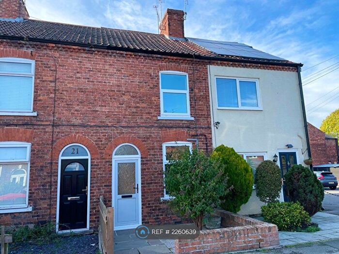 3 Bedroom Terraced House To Rent In Strawberry Road, Retford, DN22