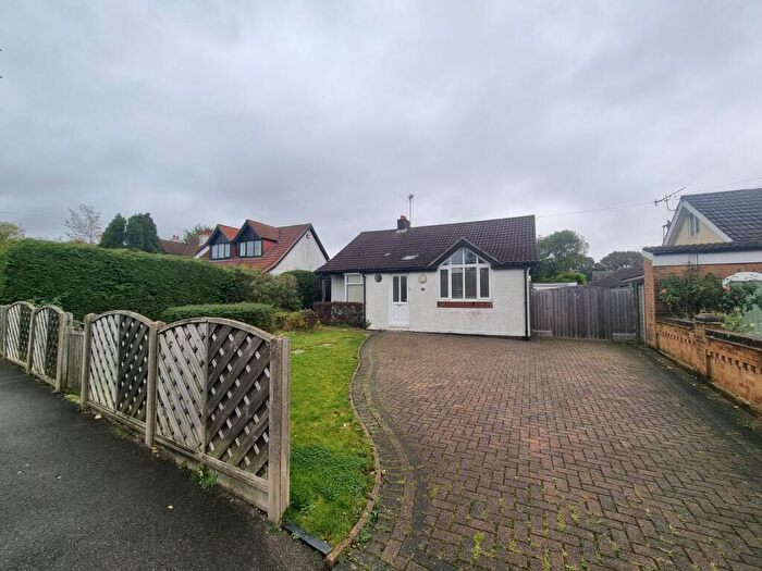 3 Bedroom Bungalow To Rent In Fareham Park Road, Fareham, PO15