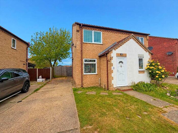 2 Bedroom Semi-Detached House For Sale In Cortoncroft Close, Frinton On Sea, CO13