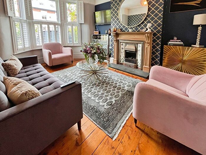 5 Bedroom Semi-Detached House For Sale In Claremont Grove, Didsbury Village, Manchester, M20