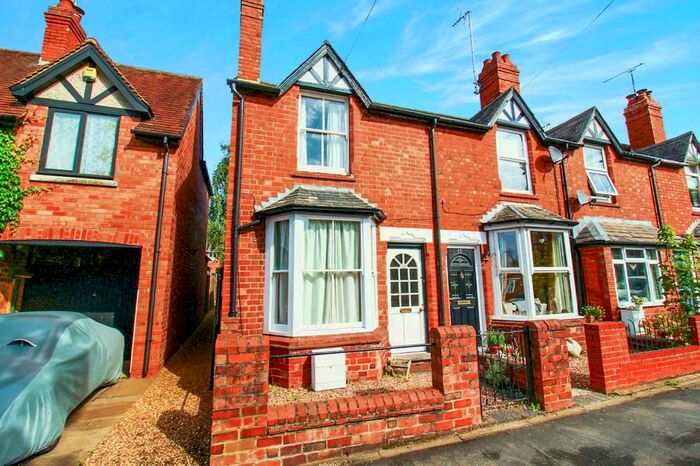 2 Bedroom End Of Terrace House To Rent In Whitemoor Road, Kenilworth, CV8