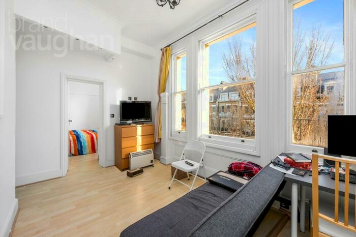 1 Bedroom Flat For Sale In First Avenue, Hove, BN3
