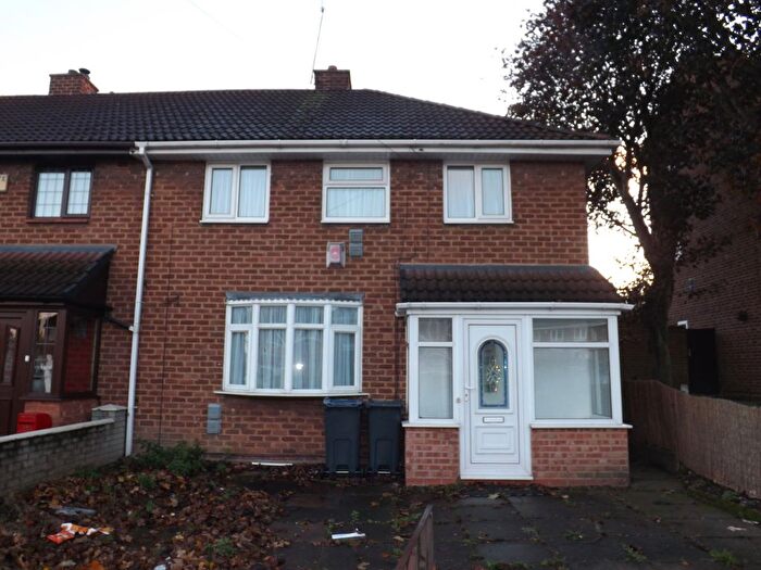3 Bedroom End Terrace House To Rent In Kitts Green Road, Birmingham, B33