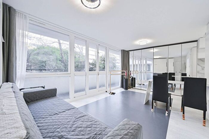 1 Bedroom Flat To Rent In Clipstone Street, Fitzrovia, London, W1W