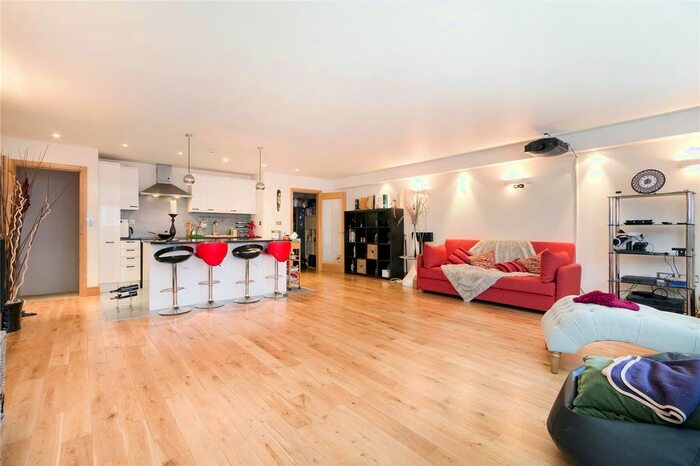 1 Bedroom Flat To Rent In Rothsay Street, London, SE1