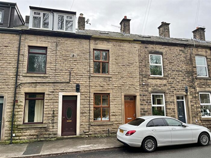 1 Bedroom Terraced House For Sale In Charlestown, Glossop, SK13