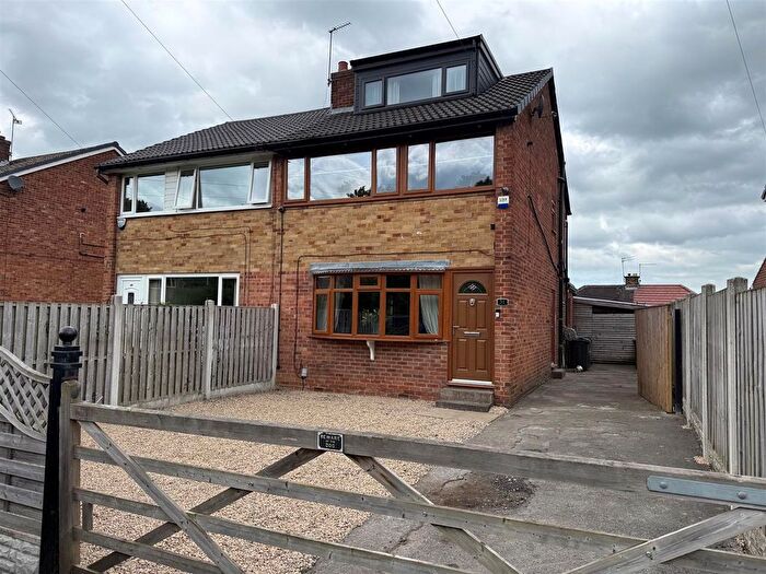 5 Bedroom Semi Detached House For Sale In Summerbridge Crescent, Eccleshill, BD10