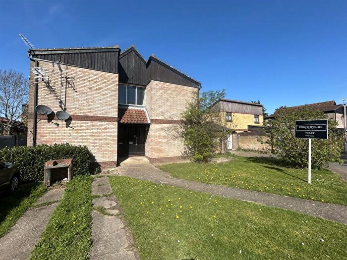 1 Bedroom Flat To Rent In Oakdene Road, Pitsea, Essex, SS13