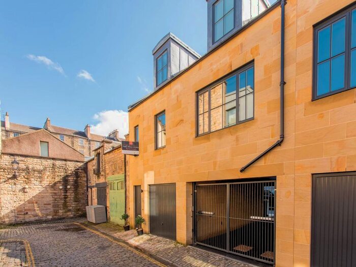 3 Bedroom Mews To Rent In Northumberland Place Lane, New Town, Edinburgh, EH3