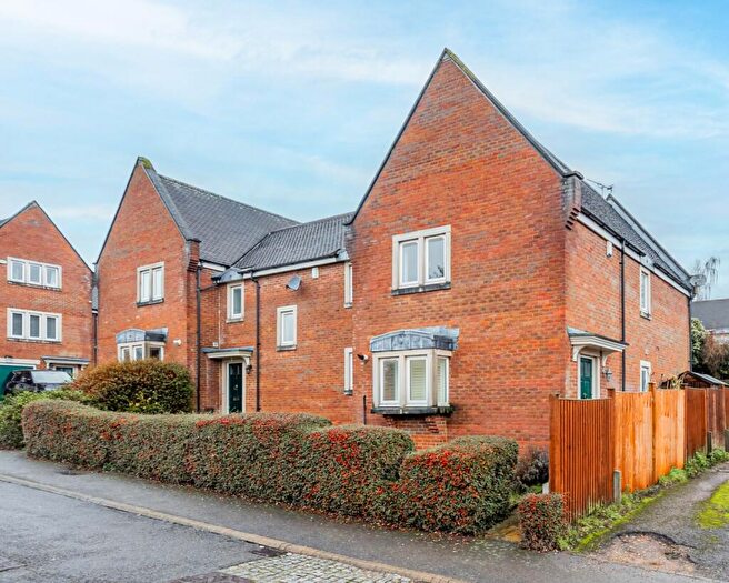 3 Bedroom House To Rent In Ulverston Close, St. Albans, Hertfordshire, AL1