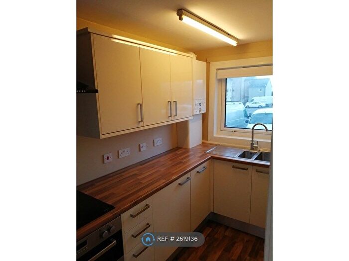1 Bedroom Flat To Rent In South Barrwood Road, Kilsyth, Glasgow, G65
