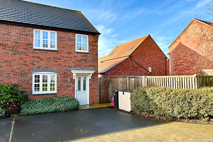 3 Bedroom Semi-Detached House For Sale In Brambly Close, Donisthorpe, DE12