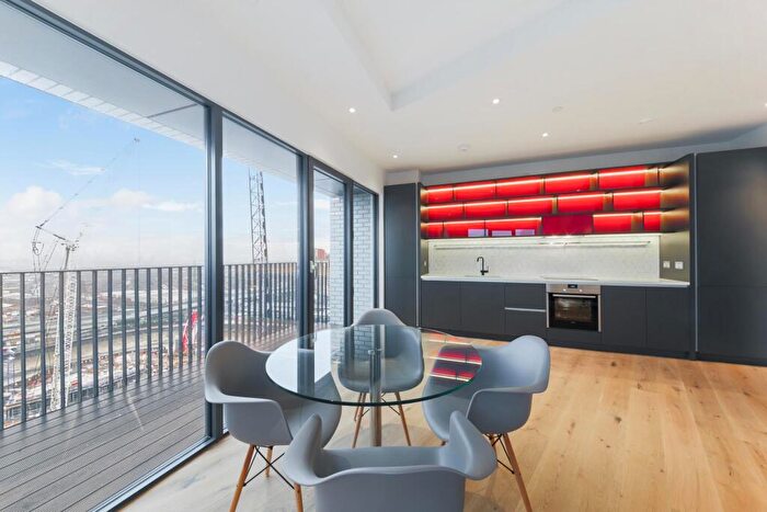 2 Bedroom Apartment To Rent In Grantham House, London City Island, E14