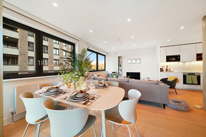 3 Bedroom Flat To Rent In Park Lane, Wembley, HA9