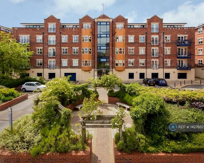 3 Bedroom Penthouse To Rent In Upper Headingley, Leeds, LS16