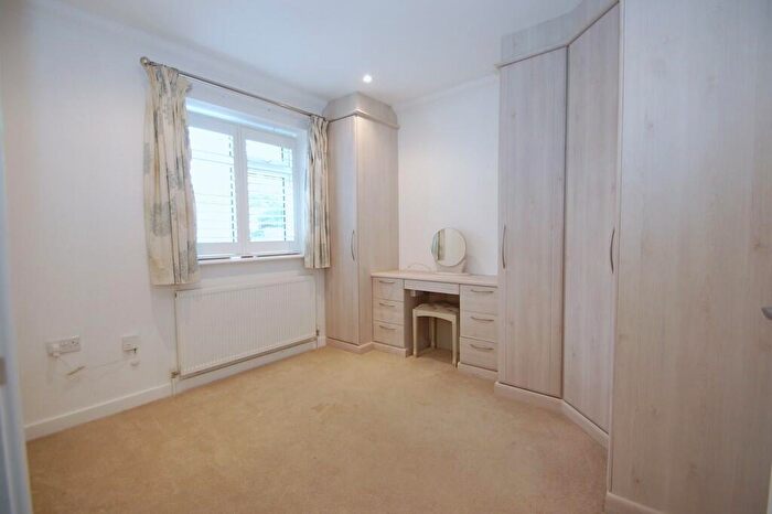 2 Bedroom Detached Bungalow For Sale In Turner Road, Colchester, CO4