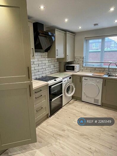 2 Bedroom Flat To Rent In Garstang Road, Preston, PR3