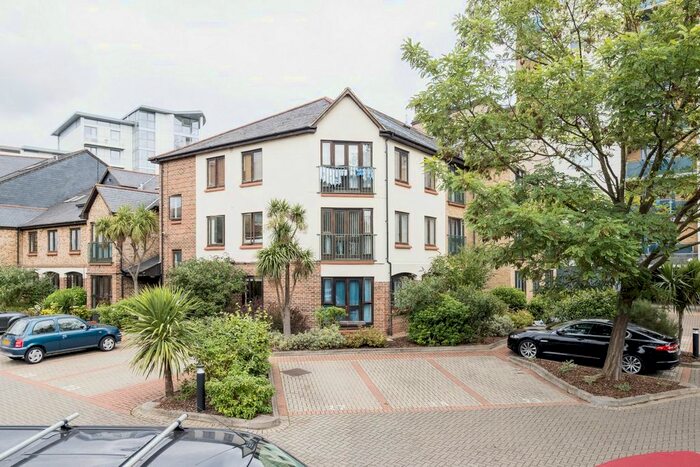 2 Bedroom Flat To Rent In Iceland Wharf, Plough Way, Surrey Quays, SE16