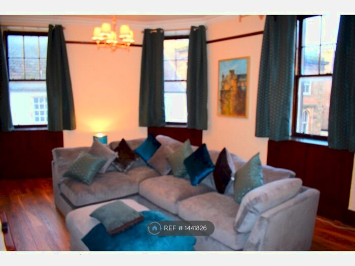 2 Bedroom Flat To Rent In High Street, Elgin, IV30