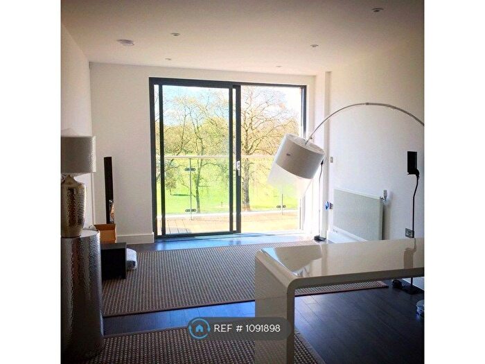 1 Bedroom Flat To Rent In Essex Wharf, London, E5