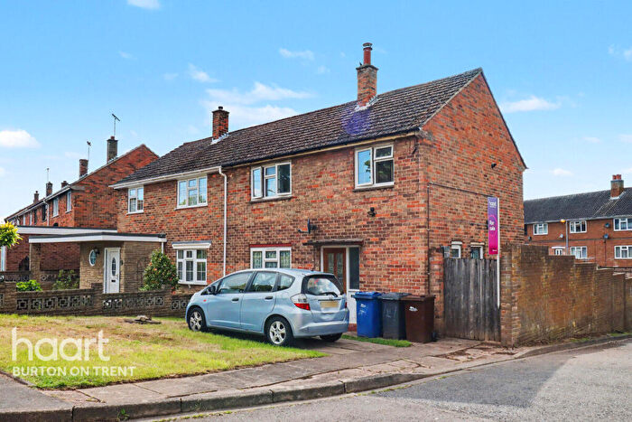 3 Bedroom Semi-Detached House For Sale In Birchfield Road, Burton-On-Trent, DE15