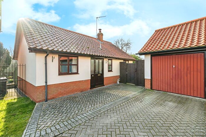 2 Bedroom Detached Bungalow For Sale In Yew Tree Court, Scole, Diss, IP21