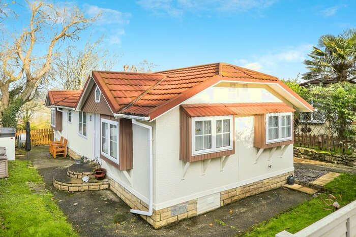 2 Bedroom Property For Sale In Mawgan, Helston, Cornwall, TR12