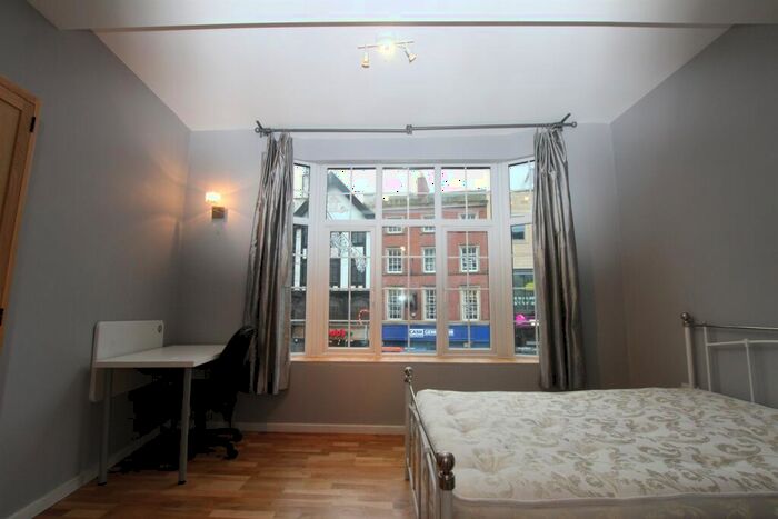 1 Bedroom Apartment To Rent In Long Row, NG1