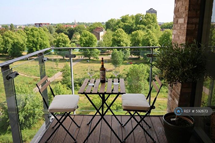 2 Bedroom Flat To Rent In Albany Road, London, SE5