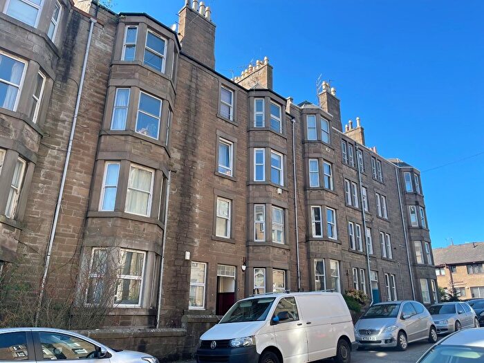 2 Bedroom Flat To Rent In Bellefield Avenue, Dundee, Angus, DD1