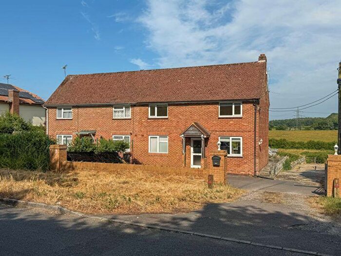 3 Bedroom Semi-Detached House For Sale In North Boarhunt, PO17