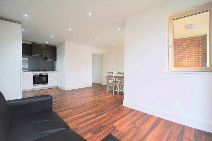 1 Bedroom Flat To Rent In Station Road, London, NW4
