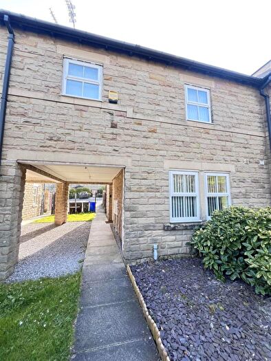 3 Bedroom House To Rent In Castle Lane, Carrbrook, Stalybridge, SK15