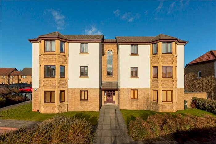 2 Bedroom Flat To Rent In Gogarloch Syke, Edinburgh, EH12