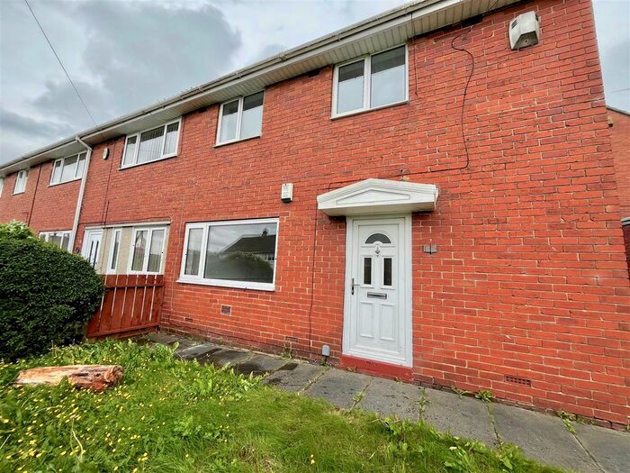 2 Bedroom End Of Terrace House To Rent In Rickgarth, Leam Lane, Gateshead, NE10
