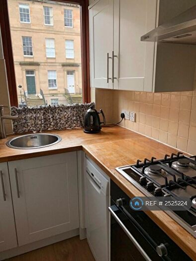 2 Bedroom Flat To Rent In Fettes Row, Edinburgh, EH3