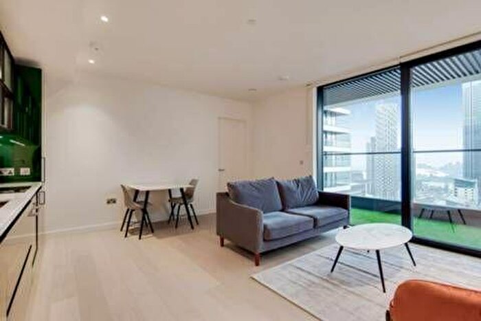 1 Bedroom Flat For Sale In Flat, Hobart Building, Wards Place, London, E14