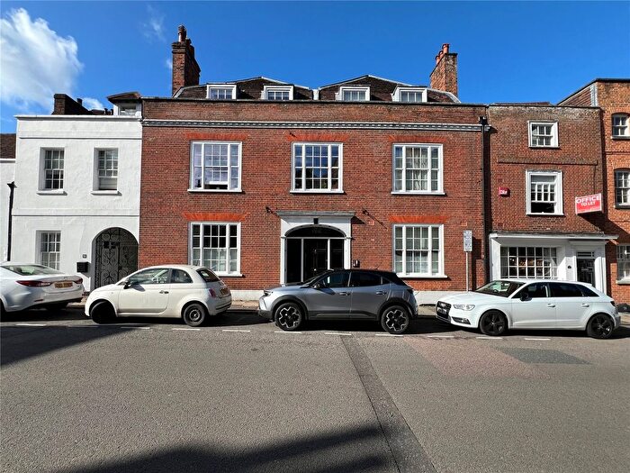 1 Bedroom Flat For Sale In Quarry Street, Guildford, Surrey, GU1