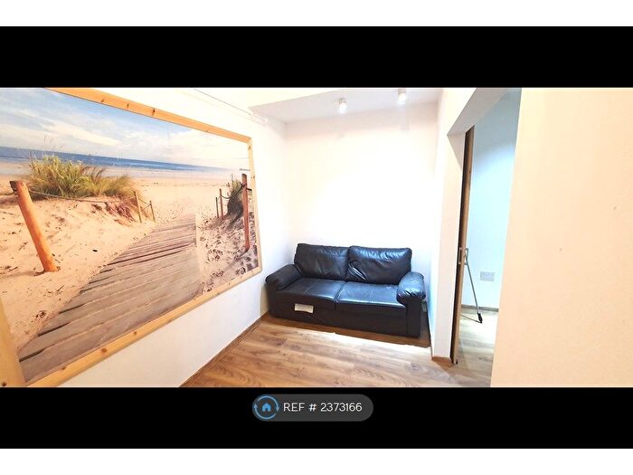 1 Bedroom Flat To Rent In Carter Lane, Nottinghamshire, NG18