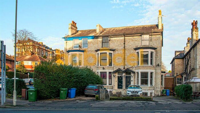 1 Bedroom Flat To Rent In Valley Road, Scarborough, YO11