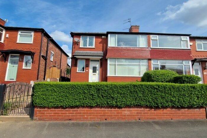 3 Bedroom Property To Rent In Cliftonville Drive, Manchester, M27