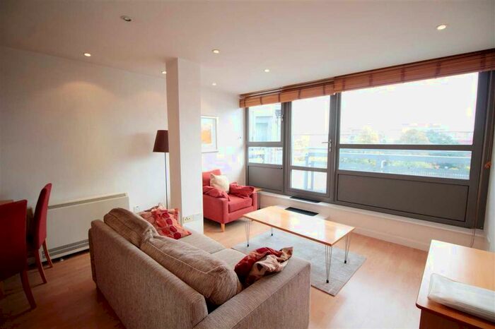 1 Bedroom Flat To Rent In New Park Road, London, SW2