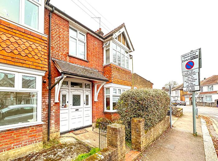 1 Bedroom Flat To Rent In Durban Road West, Watford, WD18